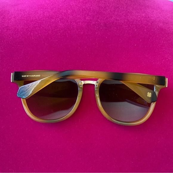 Lucky Brand Sunglasses | Color Brown | Excellent Condition - Picture 9 of 10